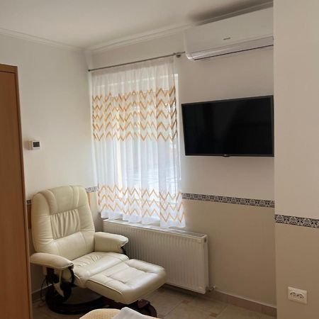 Reka Apartmanhaz Buk Exterior photo