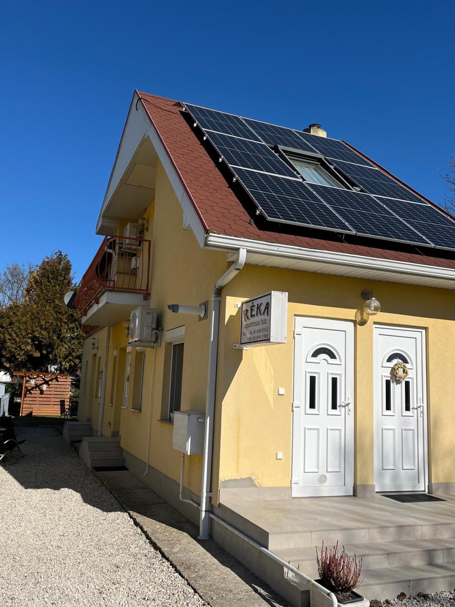 Reka Apartmanhaz Buk Exterior photo