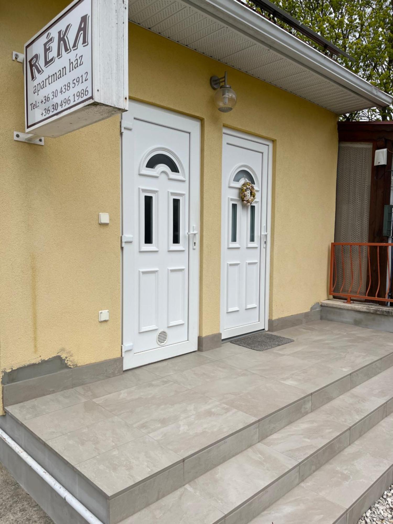 Reka Apartmanhaz Buk Exterior photo